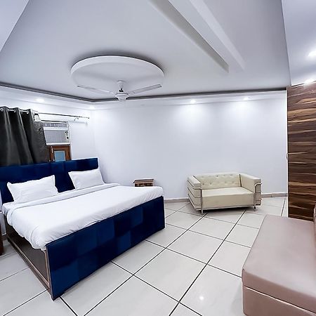 Hotel Js Garden - Near Jaypee Hospital Noida Dış mekan fotoğraf