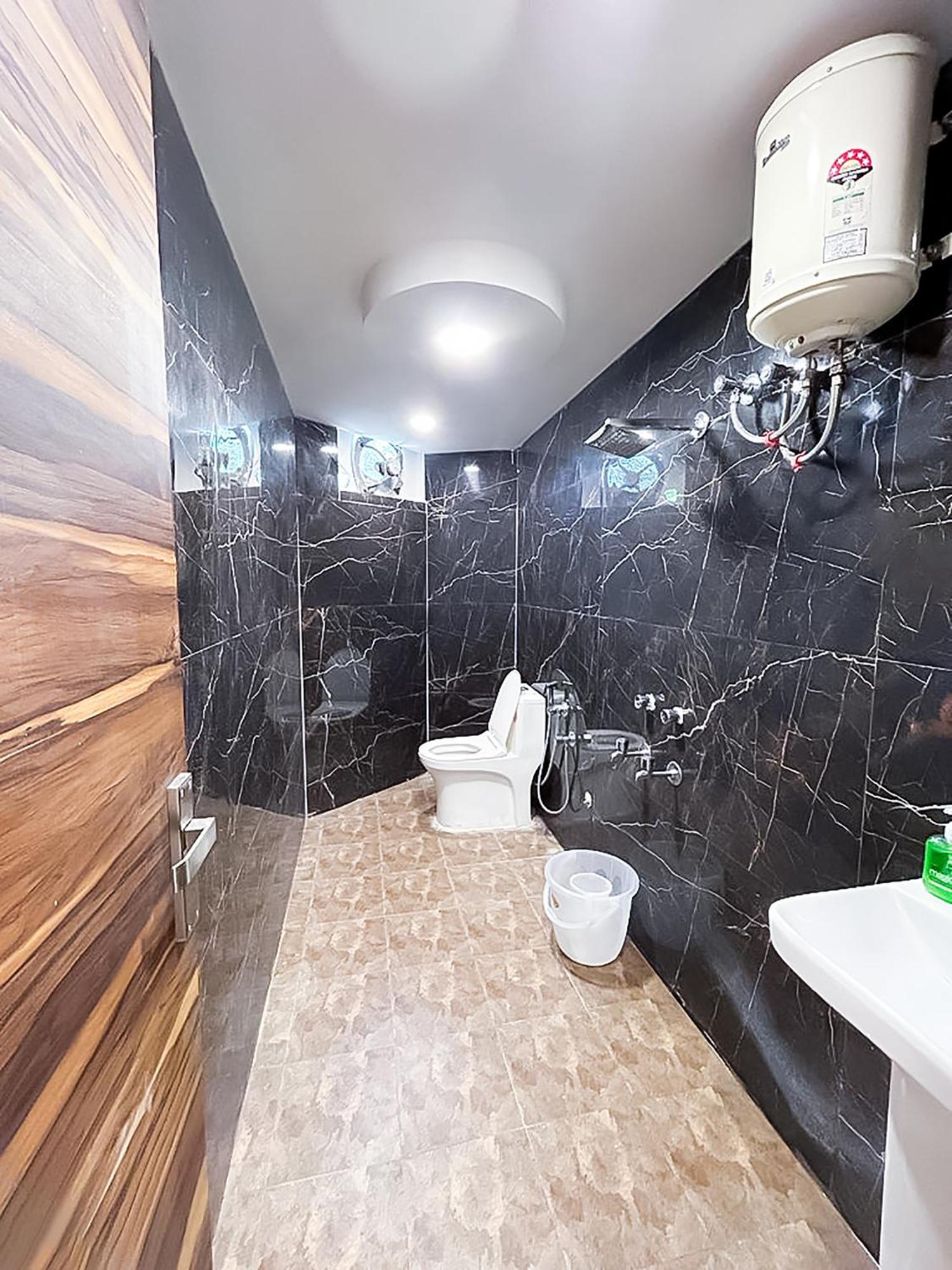 Hotel Js Garden - Near Jaypee Hospital Noida Dış mekan fotoğraf