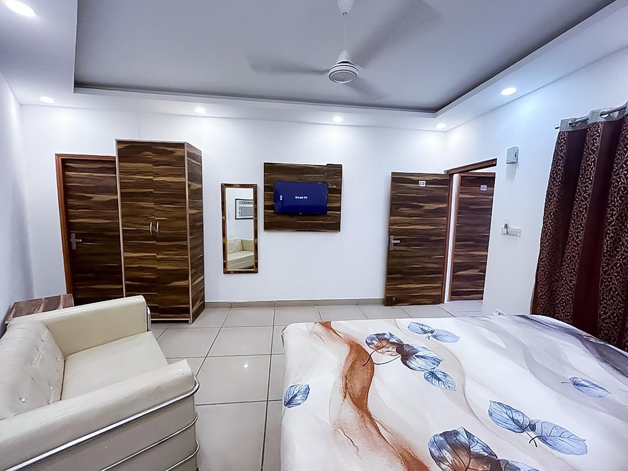 Hotel Js Garden - Near Jaypee Hospital Noida Dış mekan fotoğraf