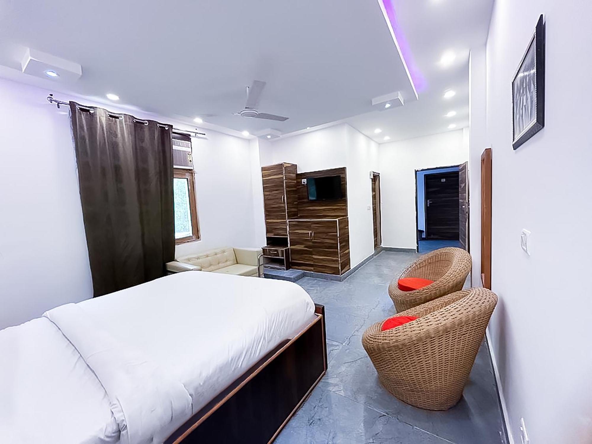 Hotel Js Garden - Near Jaypee Hospital Noida Dış mekan fotoğraf