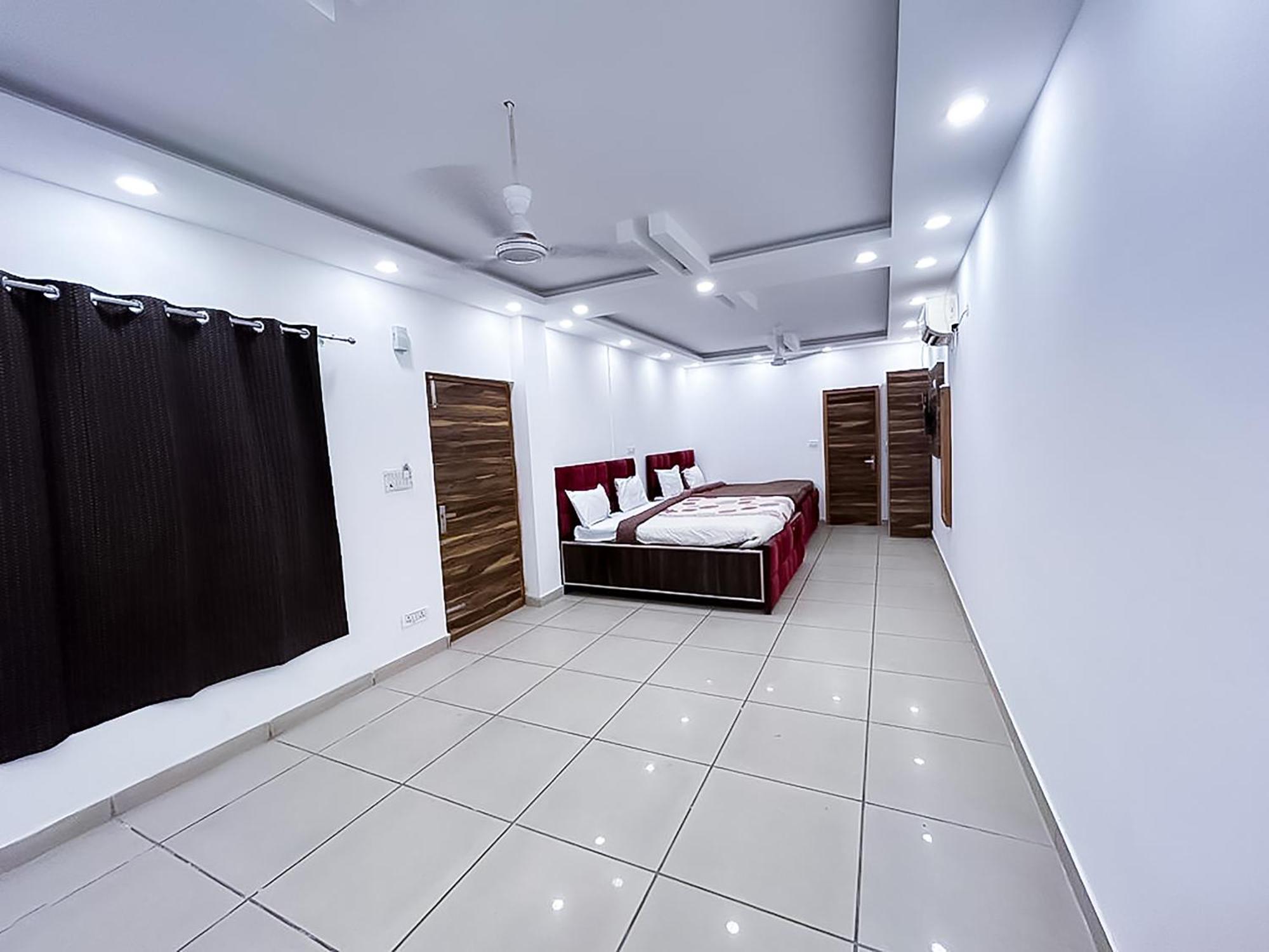 Hotel Js Garden - Near Jaypee Hospital Noida Dış mekan fotoğraf